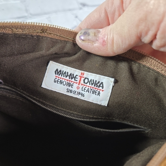 Vtg Minnetonka brown suede fringed hippie boho festival purse - Picture 3 of 10